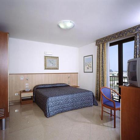 Imagen de la habitación del Hotel Nuovo Sole HNS. Foto 5