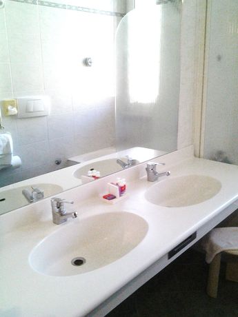 Imagen general del Hotel Nuovo Suisse. Foto 1