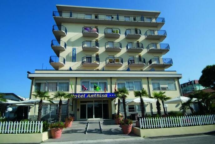 Imagen general del Hotel Nuovo hotel ANTHISA. Foto 2