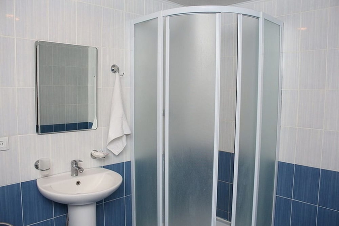 Imagen de la habitación del Hotel Nur. Foto 15