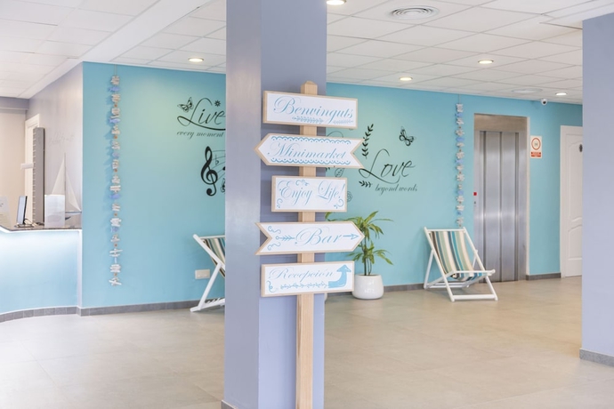 Imagen de los interiores del Hotel Nura Boreal. Foto 9