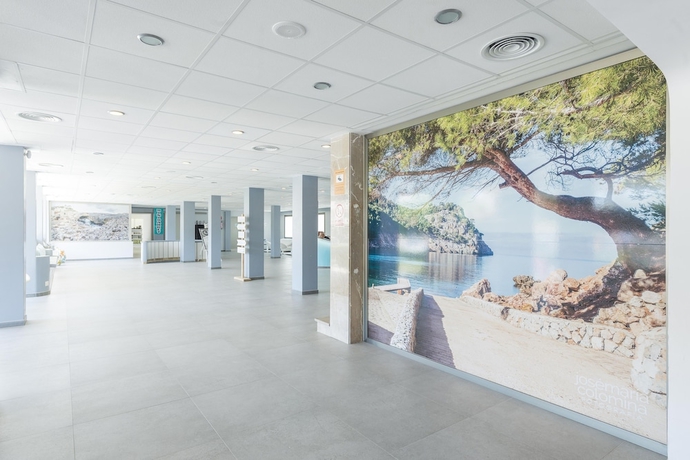 Imagen de los interiores del Hotel Nura Boreal. Foto 11