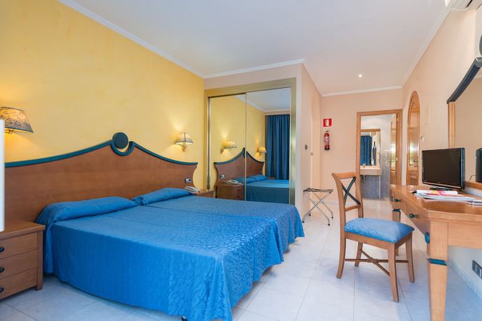 Imagen de la habitación del Hotel Nura Condor. Foto 6