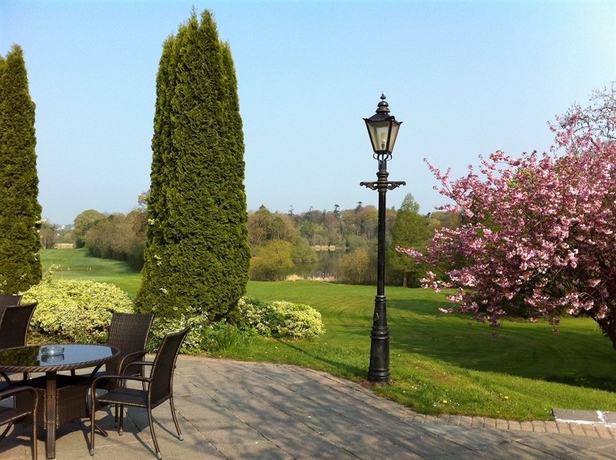 Imagen de los exteriores del Hotel Nuremore and Country Club. Foto 2