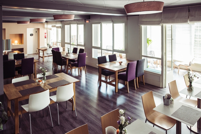 Imagen del bar/restaurante del Hotel Nuria, Tarragona. Foto 6