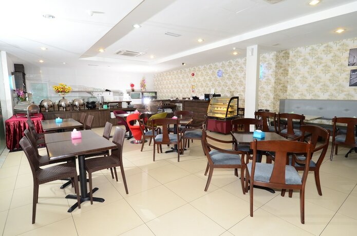 Imagen del bar/restaurante del Hotel Nusa Ct. Foto 2