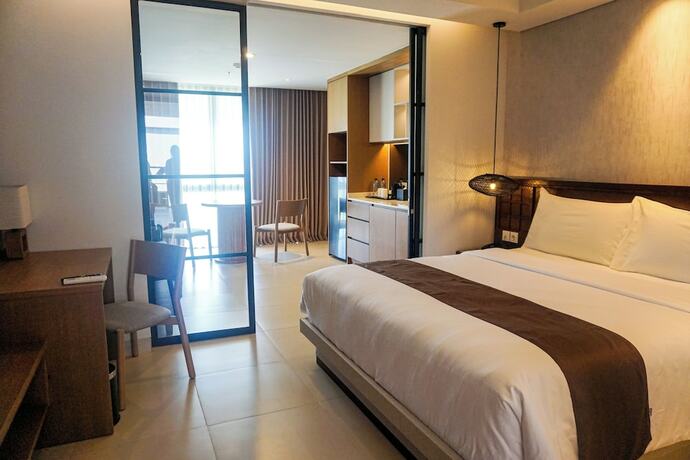 Imagen de la habitación del Hotel Nusa Dua Suites powered by Cocotel. Foto 9
