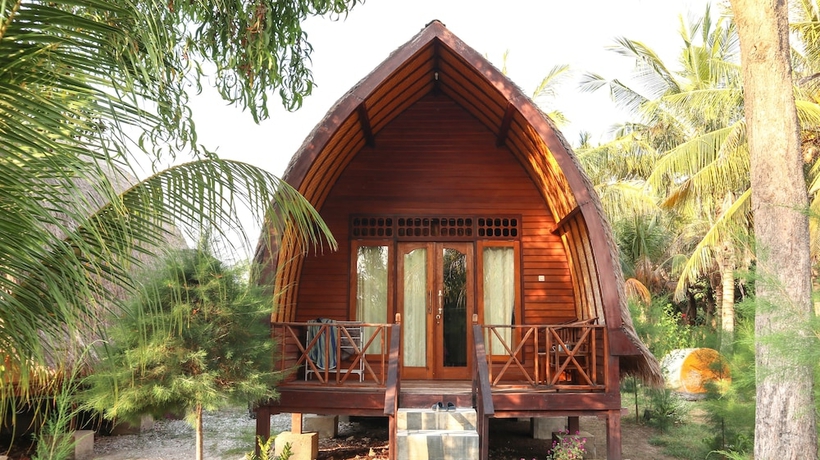 Imagen de la habitación del Hotel Nusa Indah Bungalows. Foto 4