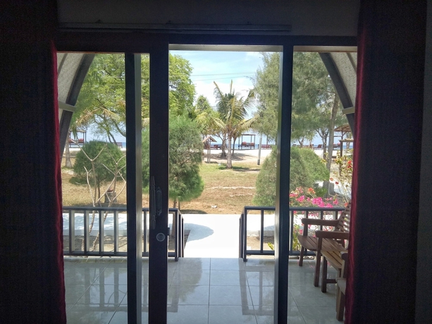 Imagen de la habitación del Hotel Nusa Indah Bungalows. Foto 14