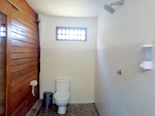 Imagen de la habitación del Hotel Nusa Indah Bungalows. Foto 16