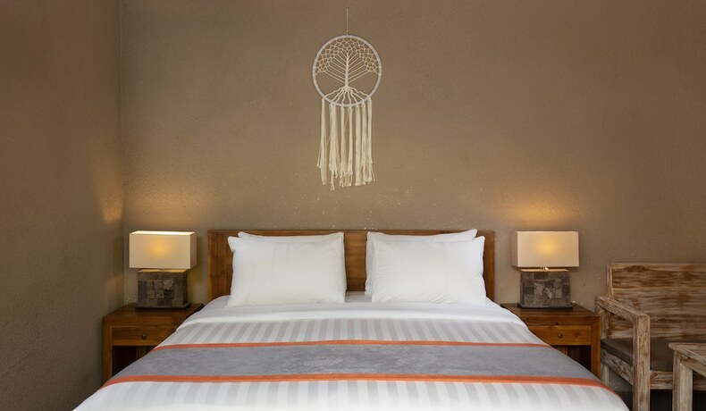 Imagen general del Hotel Nusa Majesty. Foto 8