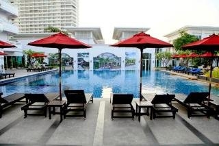 Imagen de la piscina del Hotel Nusa Playa. Foto 14