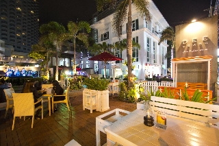 Imagen del bar/restaurante del Hotel Nusa Playa. Foto 8