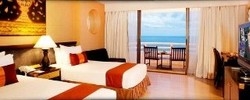 Imagen de la piscina del Hotel Nusa Playa. Foto 15