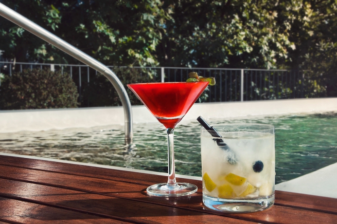 Imagen de la piscina del Hotel Nuss Buenos Aires Soho. Foto 11