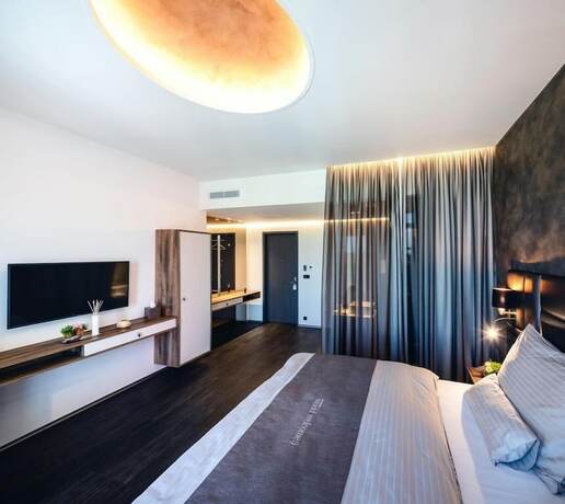 Imagen de la habitación del Hotel Nutrend World. Foto 12