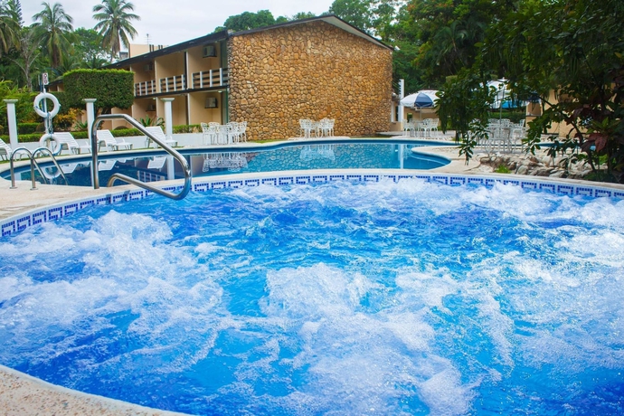 Imagen de los exteriores del Hotel Nututun Palenque. Foto 14