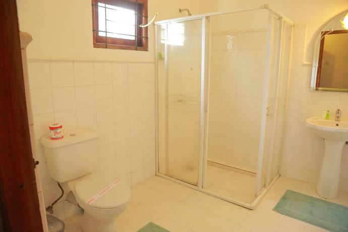 Imagen de la habitación del Hotel Nuwara Eliya Golf Club. Foto 14