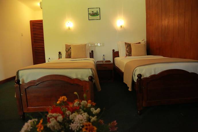 Imagen de la habitación del Hotel Nuwara Eliya Golf Club. Foto 19
