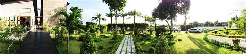 Imagen de los exteriores del Hotel Ny Th. Foto 10