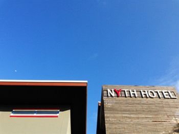 Imagen de los exteriores del Hotel Ny Th. Foto 11