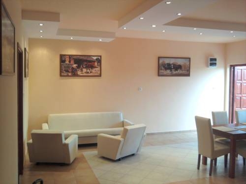Imagen general del Hotel Ny&aacute;rf&aacute;s Vend&eacute;gh&aacute;z. Foto 12