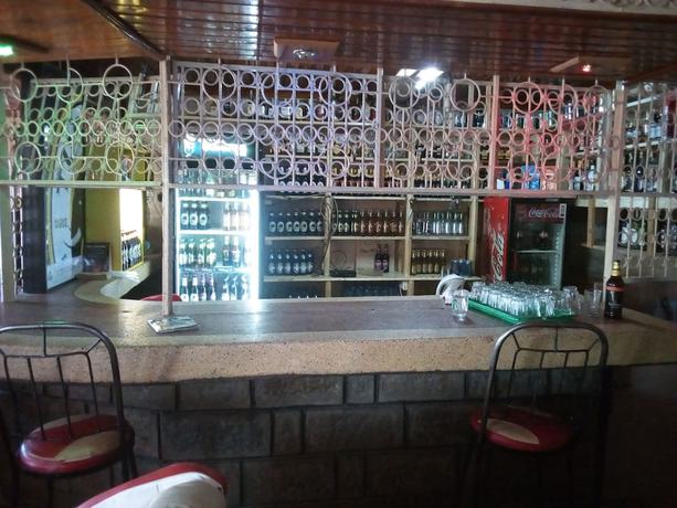 Imagen del bar/restaurante del Hotel Nyakio. Foto 6