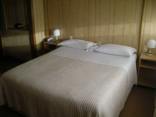 Imagen de la habitación del Hotel Nyers. Foto 5
