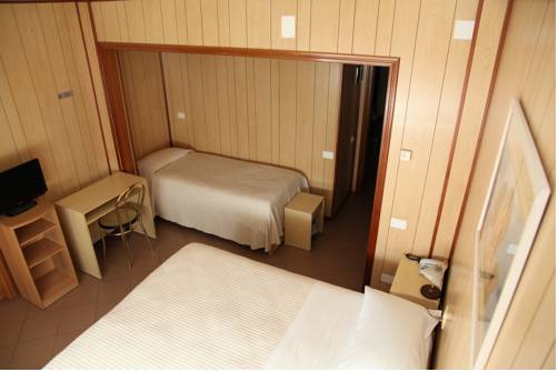 Imagen de la habitación del Hotel Nyers. Foto 12