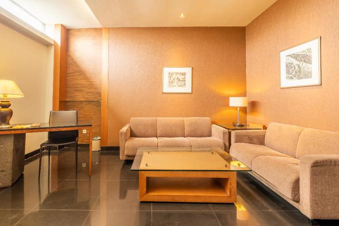 Imagen de la habitación del Hotel Nyland Pasteur. Foto 11