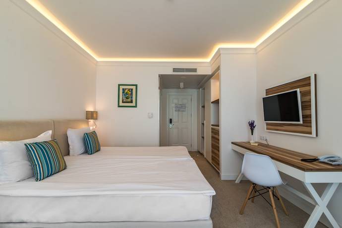 Imagen de la habitación del Hotel Nympha All Inclusive - Riviera Holiday Club. Foto 9