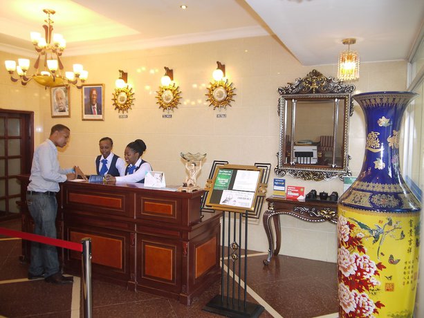 Imagen de los interiores del Hotel Nyumbanis and Resorts. Foto 17