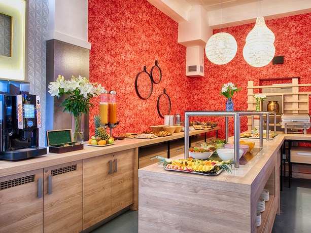 Imagen del bar/restaurante del Hotel Nyx Hotel Prague By Leonardo Hotels. Foto 4