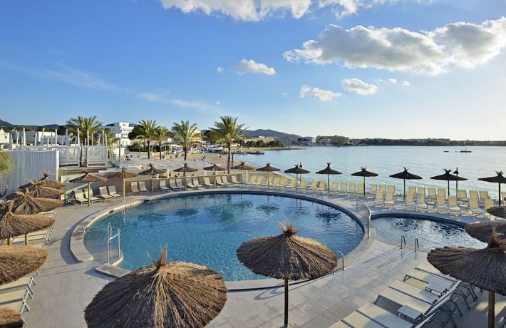 Imagen de la piscina del Hotel Nyx Ibiza - Adults Only. Foto 18