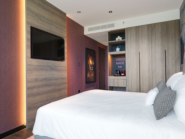 Imagen de la habitación del Hotel Nyx Limassol By Leonardos. Foto 4