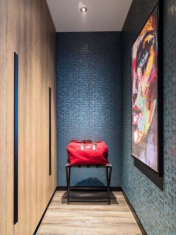 Imagen de la habitación del Hotel Nyx Limassol By Leonardos. Foto 10