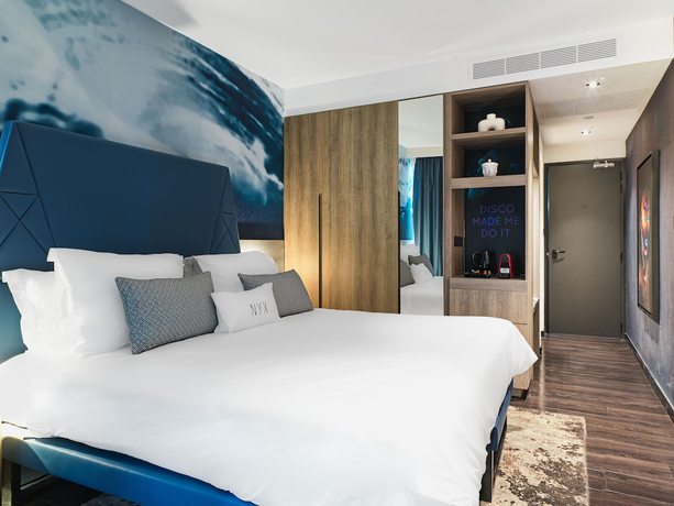 Imagen de la habitación del Hotel Nyx Limassol By Leonardos. Foto 14