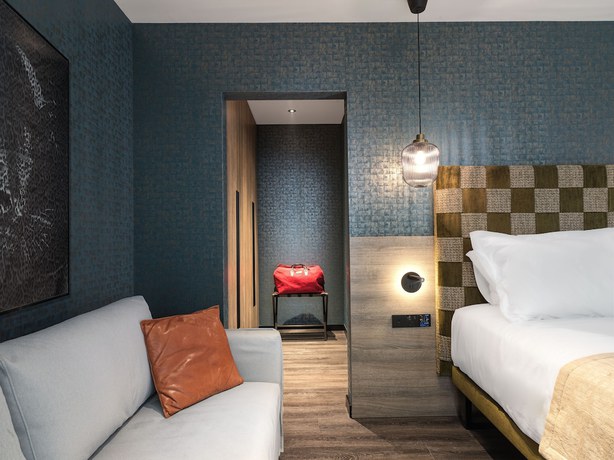 Imagen de la habitación del Hotel Nyx Limassol By Leonardos. Foto 19