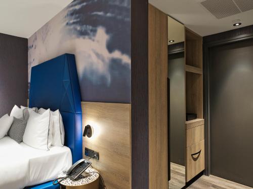 Imagen de la habitación del Hotel Nyx Limassol By Leonardos. Foto 12