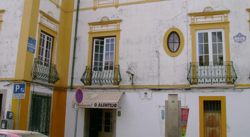 Imagen general del Hotel O Alentejo. Foto 1