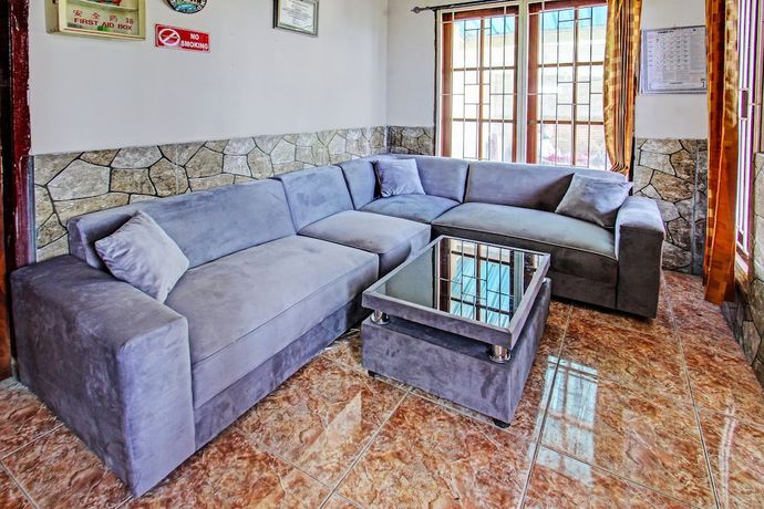 Imagen de los interiores del Hotel O Archi Homestay. Foto 19