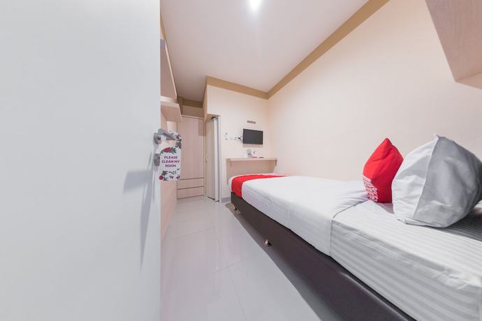 Imagen de la habitación del Hotel O Balcon Biru. Foto 7