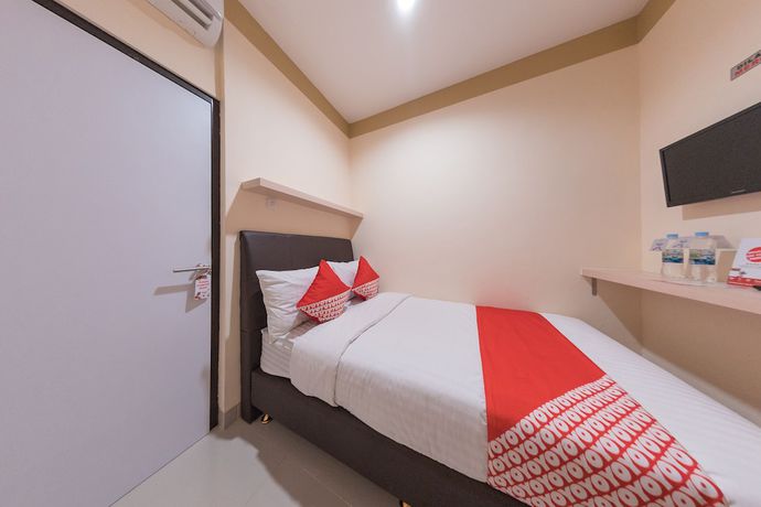 Imagen de la habitación del Hotel O Balcon Biru. Foto 11