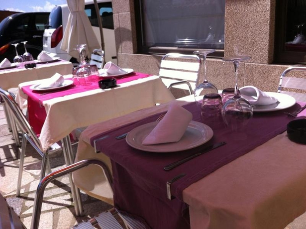 Imagen del bar/restaurante del Hotel O Castro. Foto 2