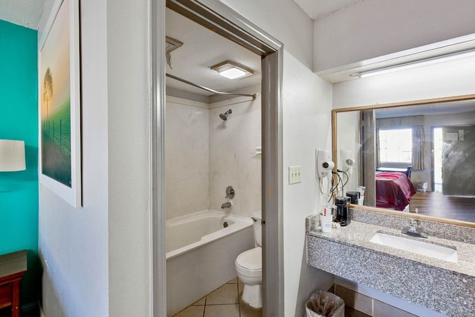 Imagen de la habitación del Hotel O Columbia Downtown near I-65. Foto 14