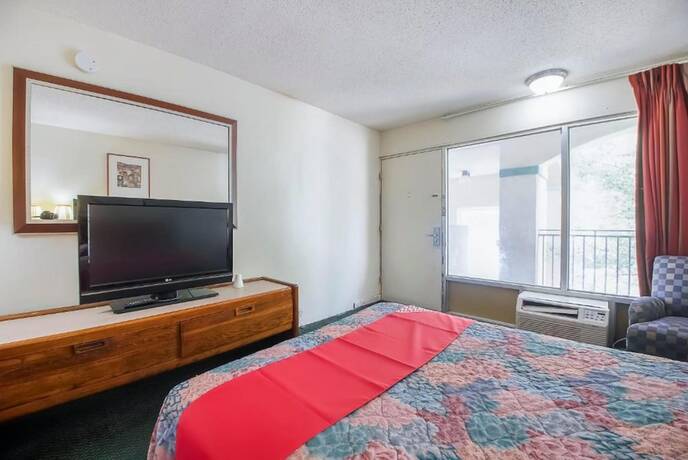 Imagen de la habitación del Hotel O Daylight Inn Elkhart I-90, In. Foto 15