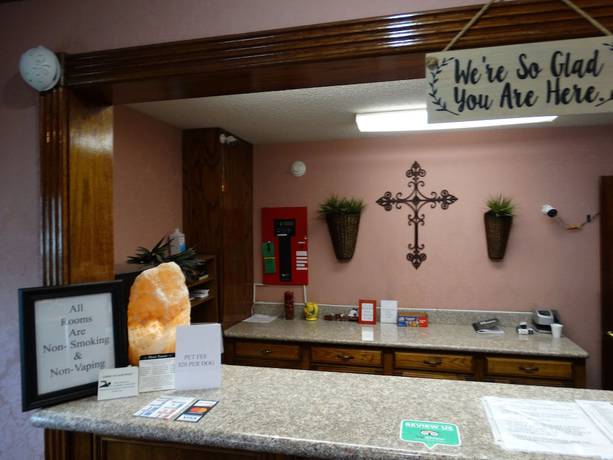 Imagen de los interiores del Hotel O Eureka Springs - Christ Of Ozark Area. Foto 17