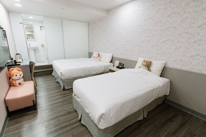 Imagen de la habitación del Hotel O Fun. Foto 13