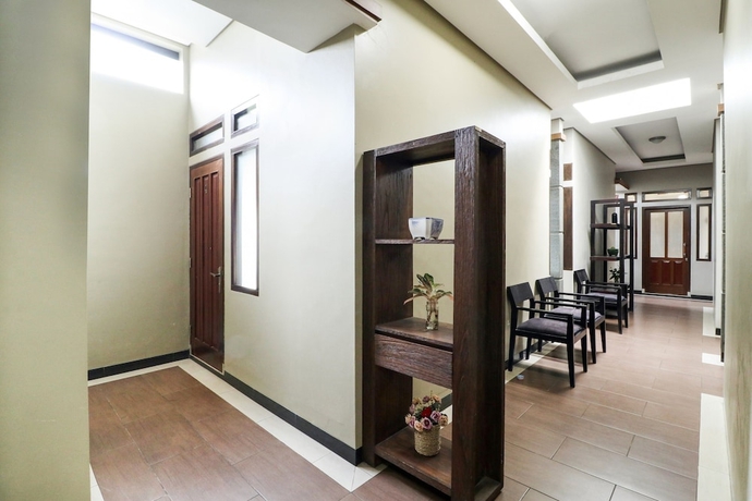 Imagen de los interiores del Hotel O Guest House Teras Waruga Syariah. Foto 15