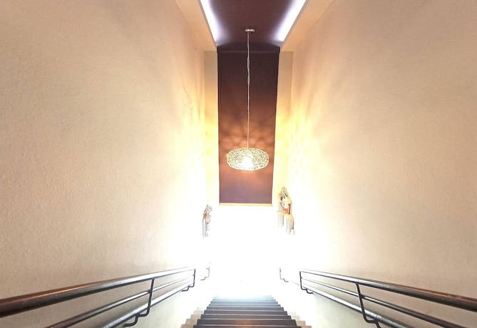 Imagen de los interiores del Hotel O Hi Inn. Foto 17